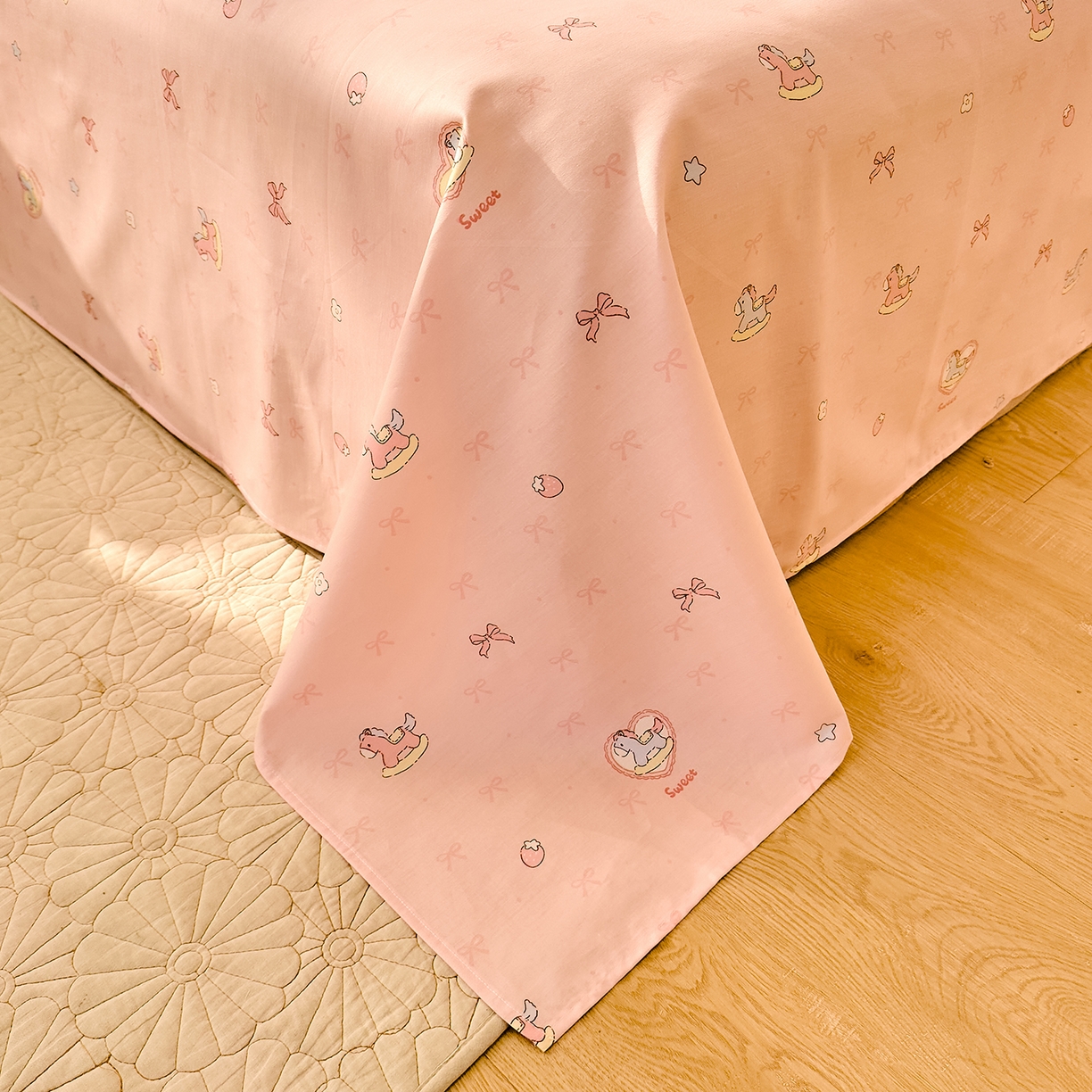 91家纺网 家纺一手货源 找家纺 DoDo 兜兜 2026年全棉纯棉可爱卡通单床单 床单单件 草莓小马-粉