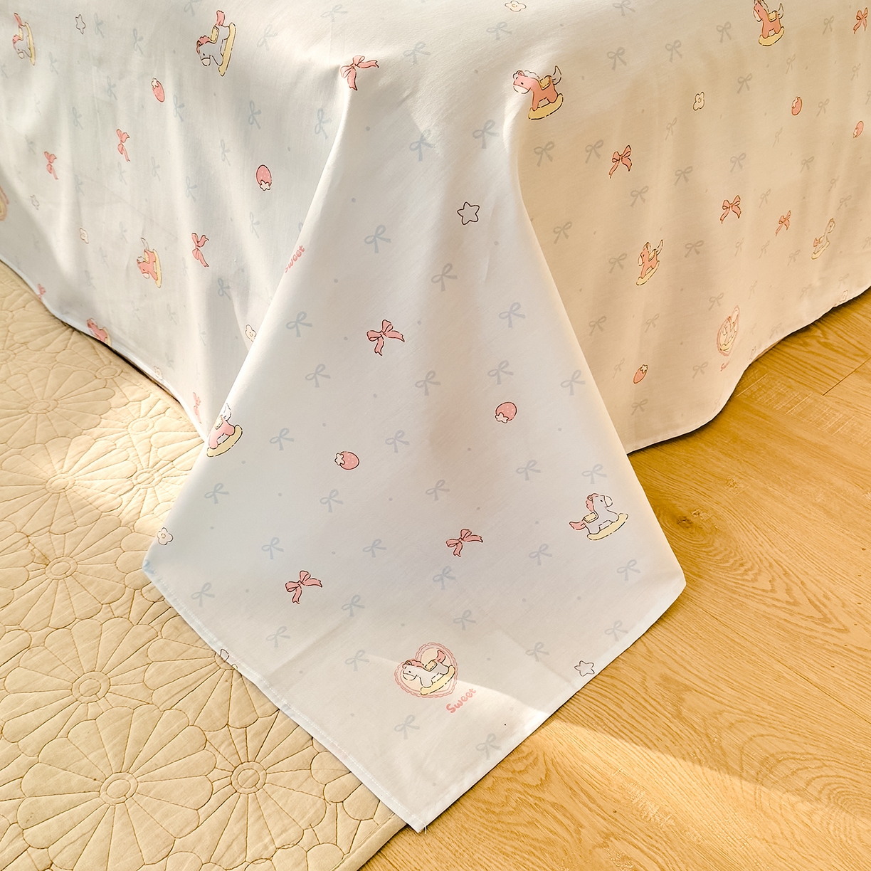 91家纺网 家纺一手货源 找家纺 DoDo 兜兜 2026年全棉纯棉可爱卡通单床单 床单单件 草莓小马-蓝