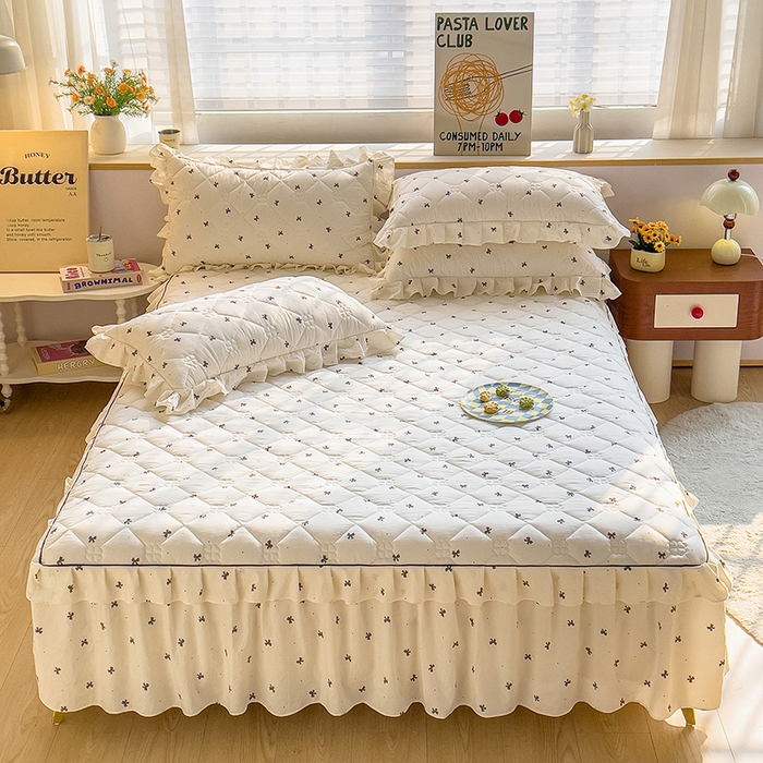 91家纺网 家纺一手货源 找家纺 （总）优家居工厂店 2026新款精仿棉夹棉床裙三件套水洗棉韩版公主风花边床裙直播外贸定制