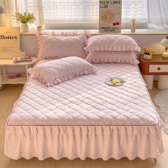 91家纺网 家纺一手货源 找家纺 （总）优家居工厂店 2026新款精仿棉夹棉床裙三件套水洗棉韩版公主风花边床裙直播外贸定制