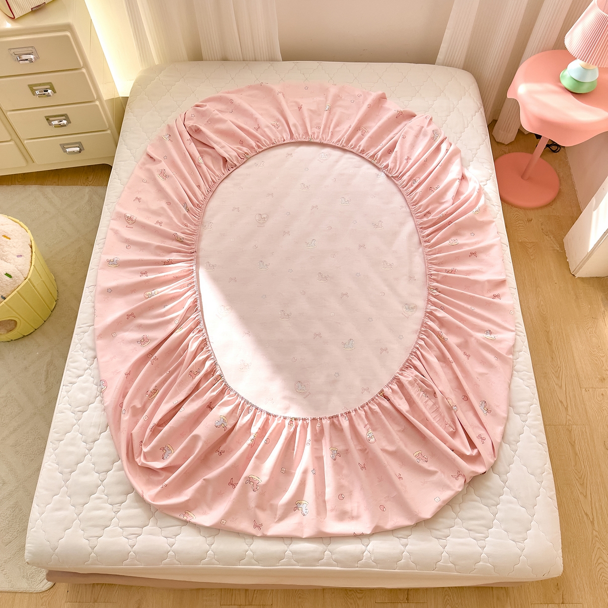 91家纺网 家纺一手货源 找家纺 DoDo 兜兜 2026年全棉纯棉可爱卡通单床笠 床笠单件 草莓小马-粉