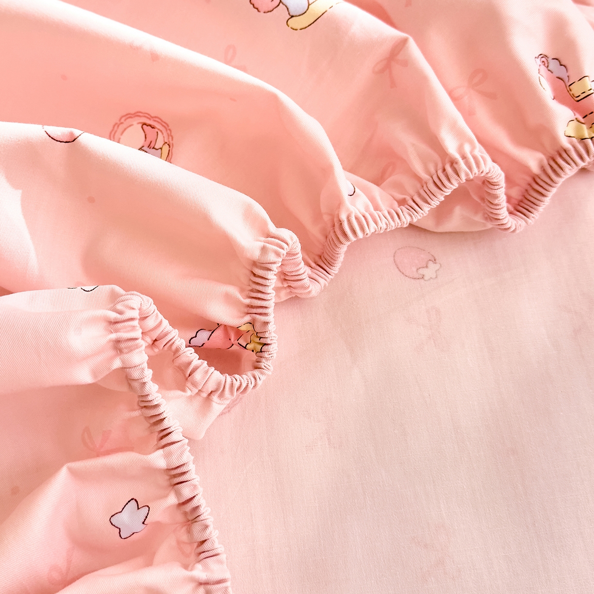 91家纺网 家纺一手货源 找家纺 DoDo 兜兜 2026年全棉纯棉可爱卡通单床笠 床笠单件 草莓小马-粉