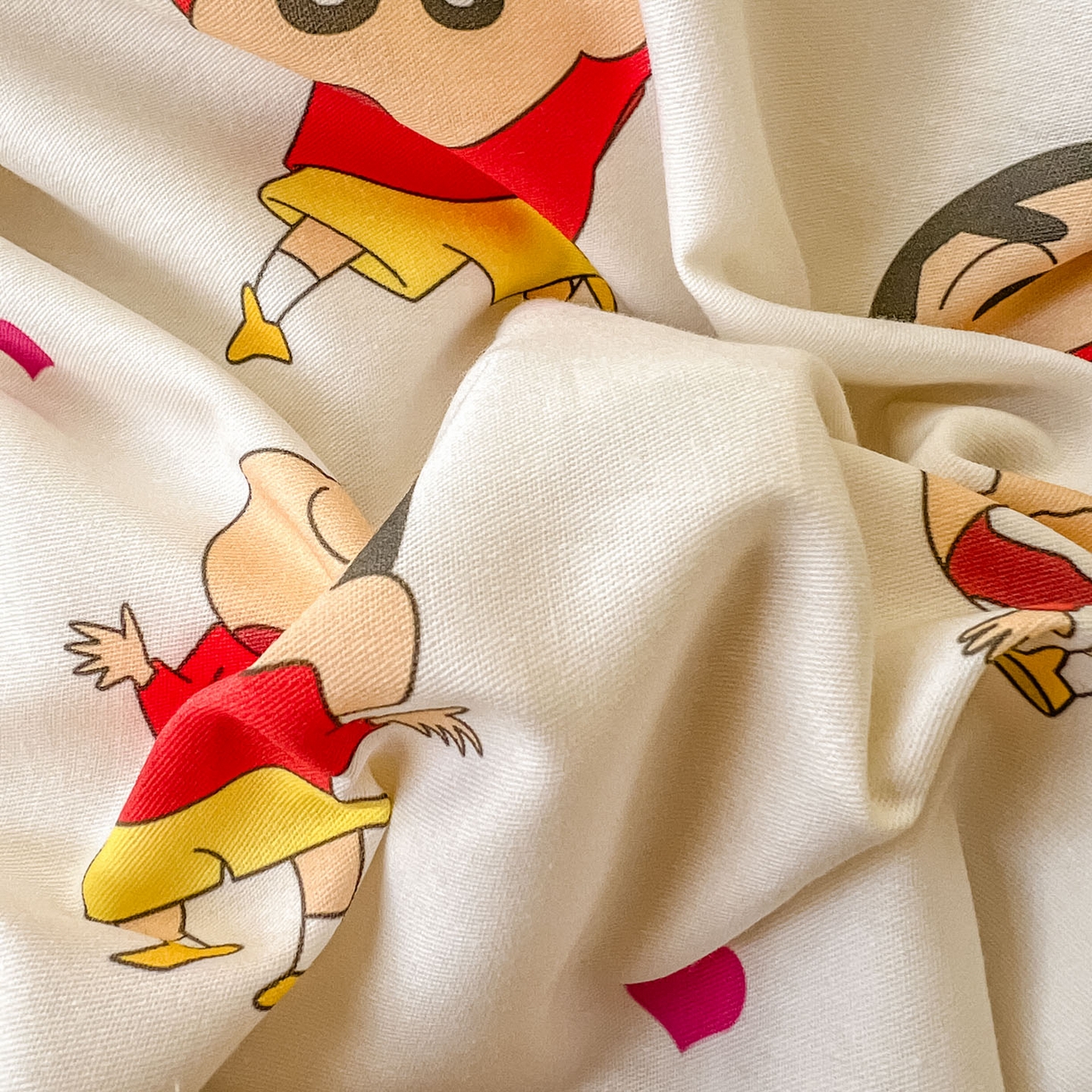 91家纺网 家纺一手货源 找家纺 浩诚 2026新款蜡笔小新正版授权全棉卡通四件套 百变小新