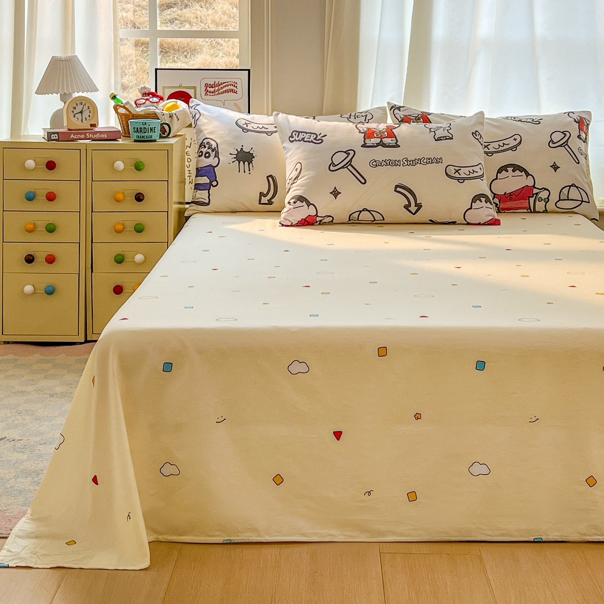 91家纺网 家纺一手货源 找家纺 浩诚 2026新款蜡笔小新正版授权全棉卡通四件套 滑板小新