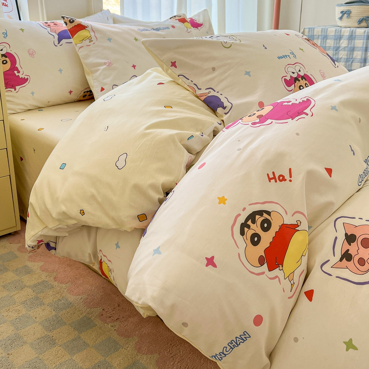 91家纺网 家纺一手货源 找家纺 浩诚 2026新款蜡笔小新正版授权全棉卡通四件套 圈圈小新