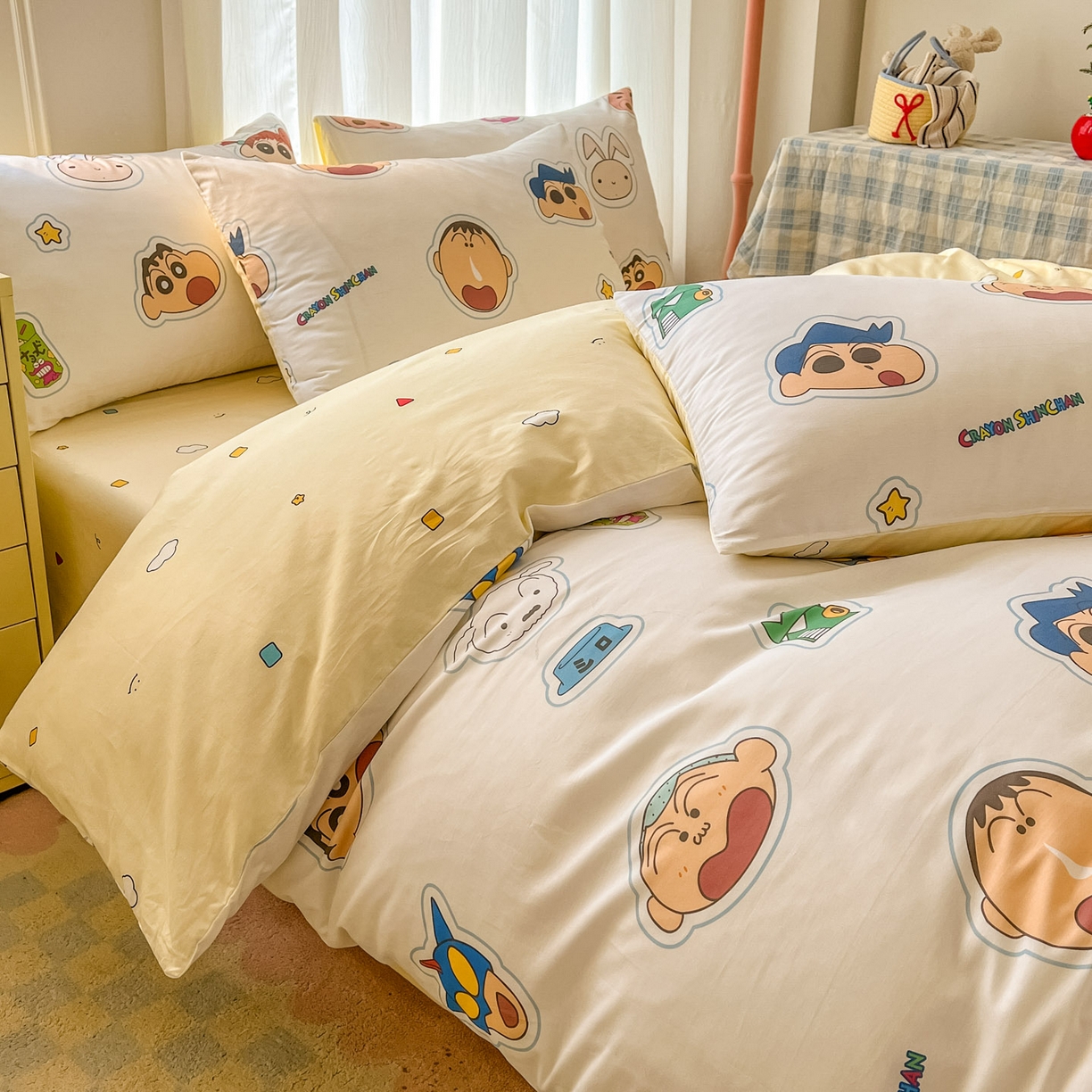 91家纺网 家纺一手货源 找家纺 浩诚 2026新款蜡笔小新正版授权全棉卡通四件套 小新乐园