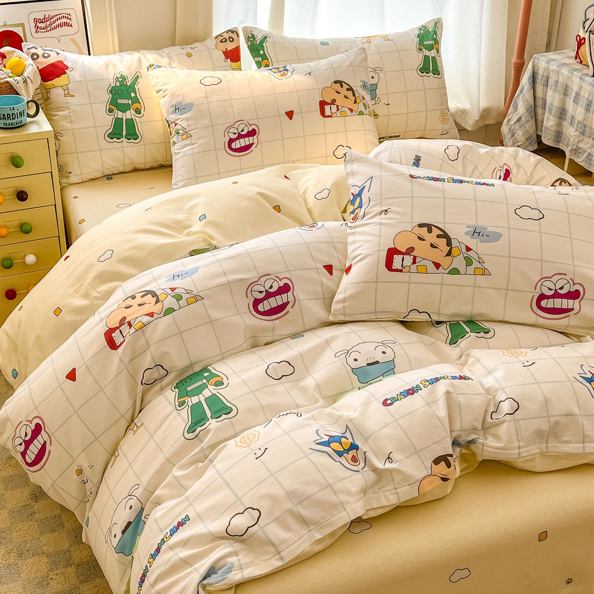 91家纺网 家纺一手货源 找家纺 浩诚 2026新款蜡笔小新正版授权全棉卡通四件套 方格小新