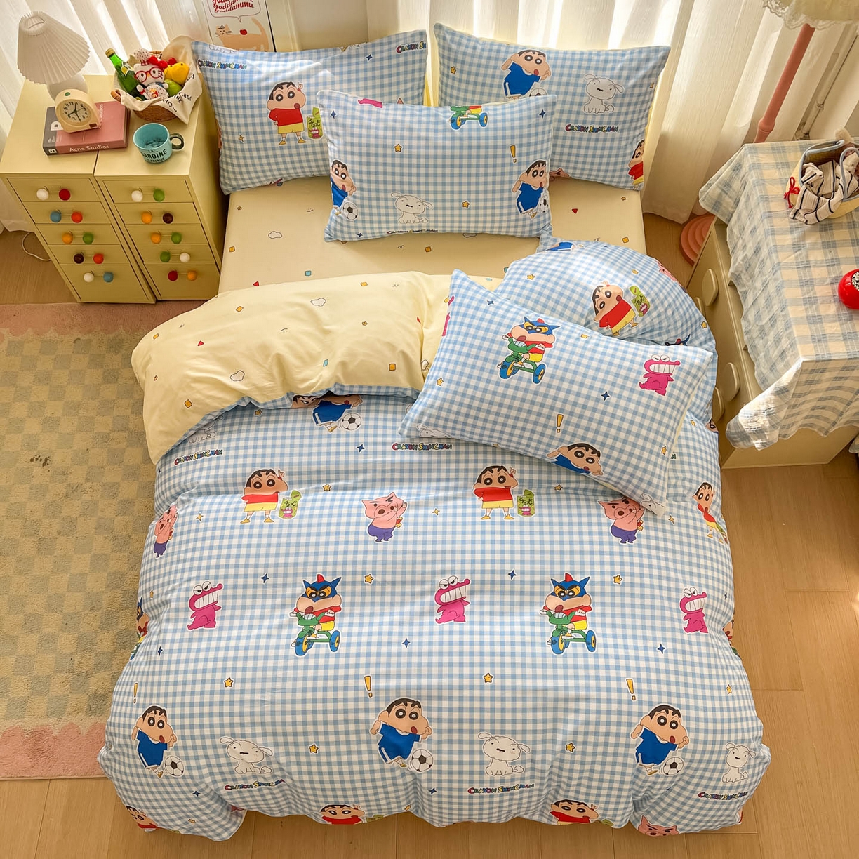 91家纺网 家纺一手货源 找家纺 浩诚 2026新款蜡笔小新正版授权全棉卡通四件套 蓝格小新