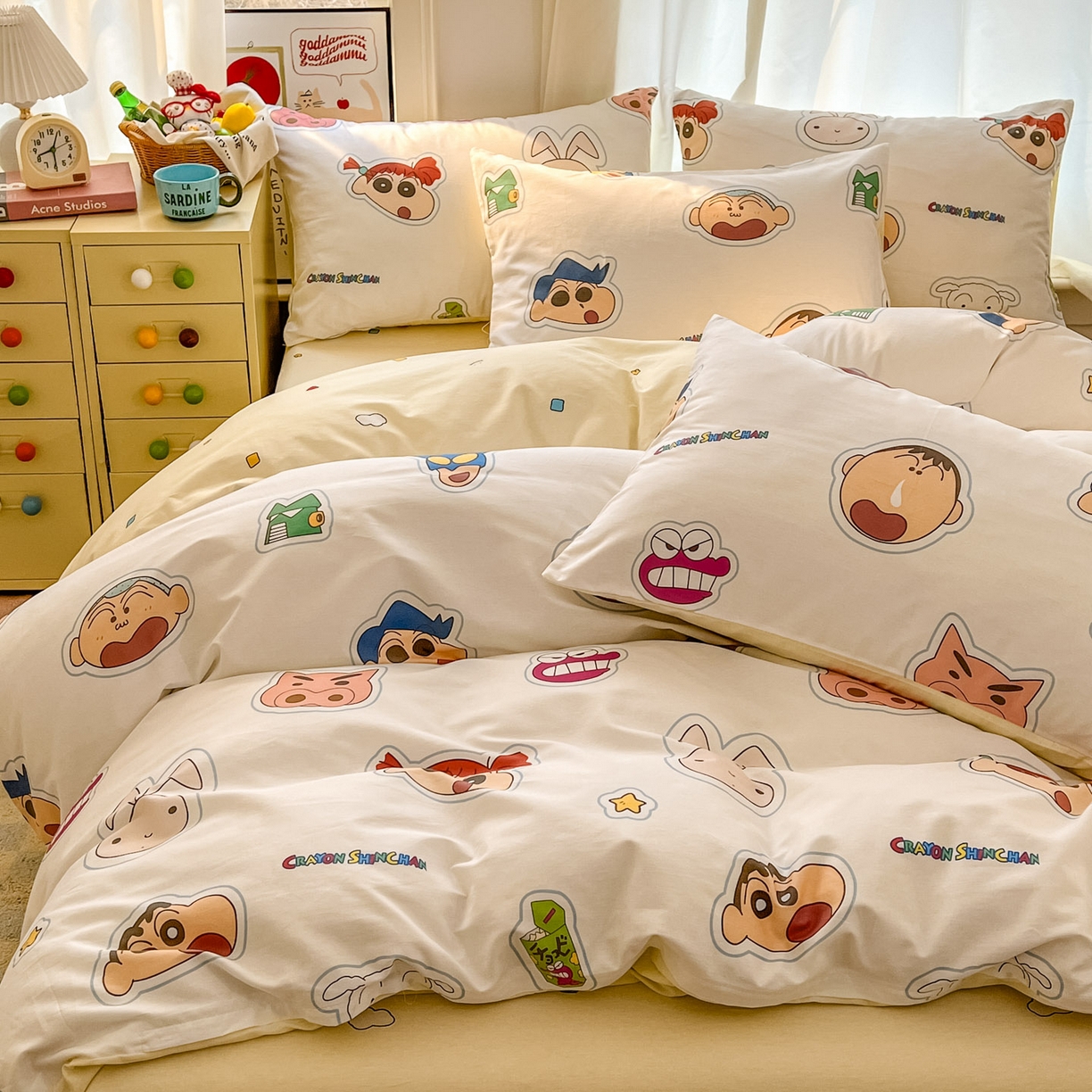 91家纺网 家纺一手货源 找家纺 浩诚 2026新款蜡笔小新正版授权全棉卡通四件套 小新乐园