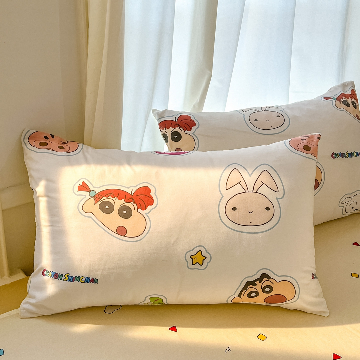 91家纺网 家纺一手货源 找家纺 浩诚 2026新款蜡笔小新正版授权全棉卡通四件套 小新乐园