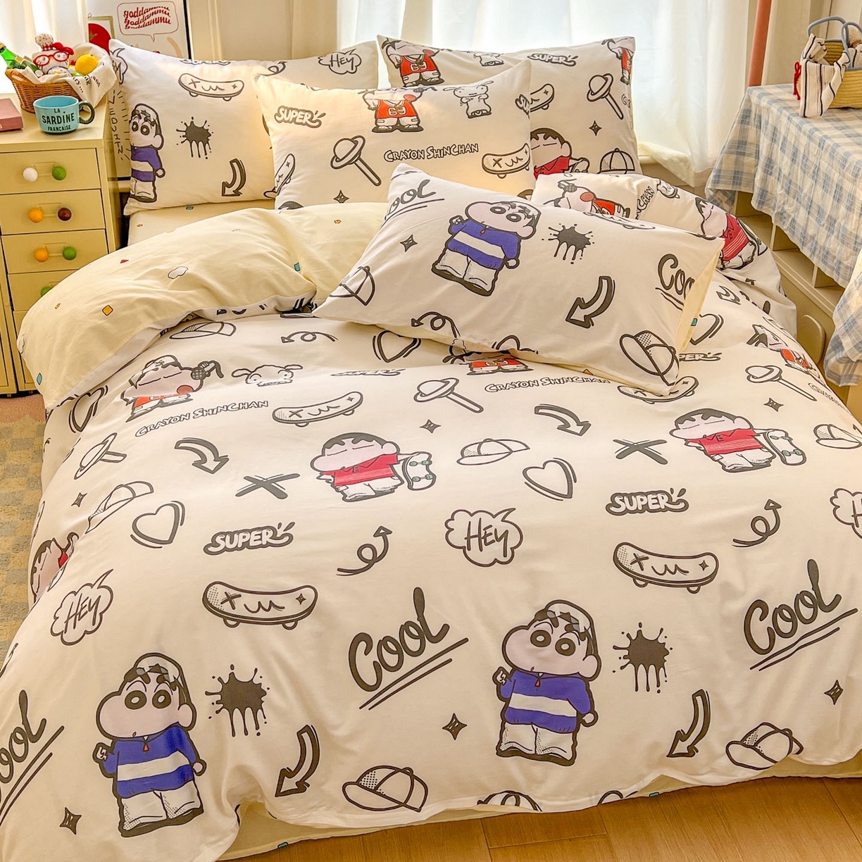 91家纺网 家纺一手货源 找家纺 浩诚 2026新款蜡笔小新正版授权全棉卡通四件套 滑板小新