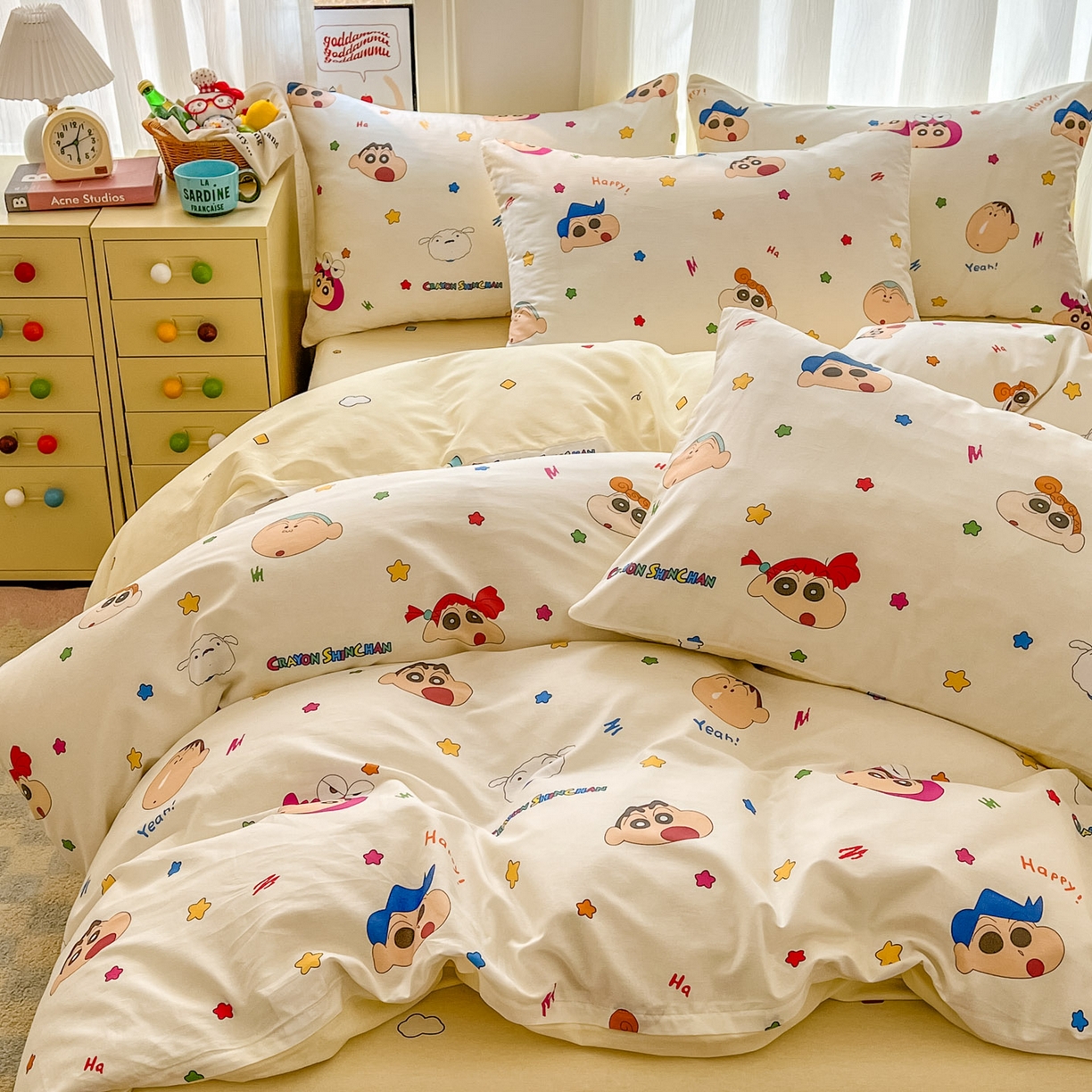 91家纺网 家纺一手货源 找家纺 浩诚 2026新款蜡笔小新正版授权全棉卡通四件套 小新伙伴