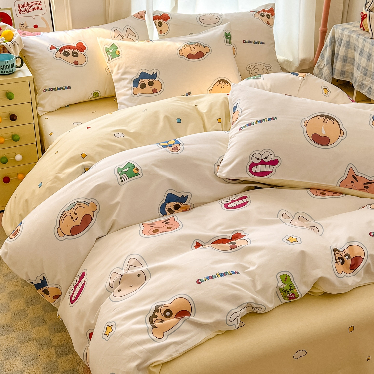 91家纺网 家纺一手货源 找家纺 浩诚 2026新款蜡笔小新正版授权全棉卡通四件套 小新乐园