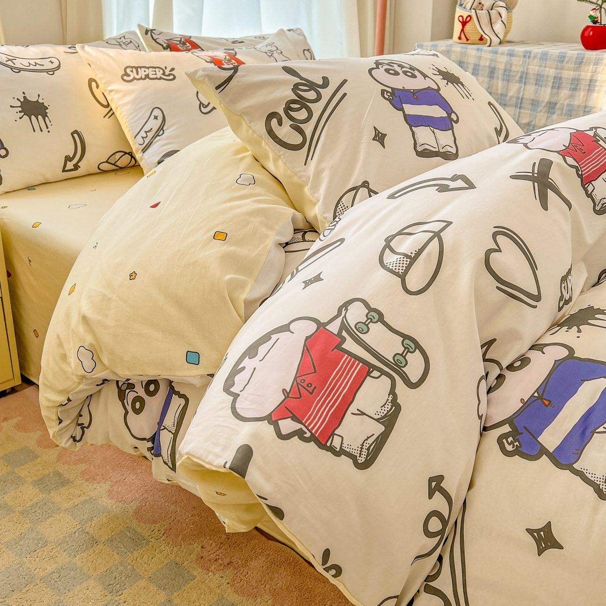 91家纺网 家纺一手货源 找家纺 浩诚 2026新款蜡笔小新正版授权全棉卡通四件套 滑板小新