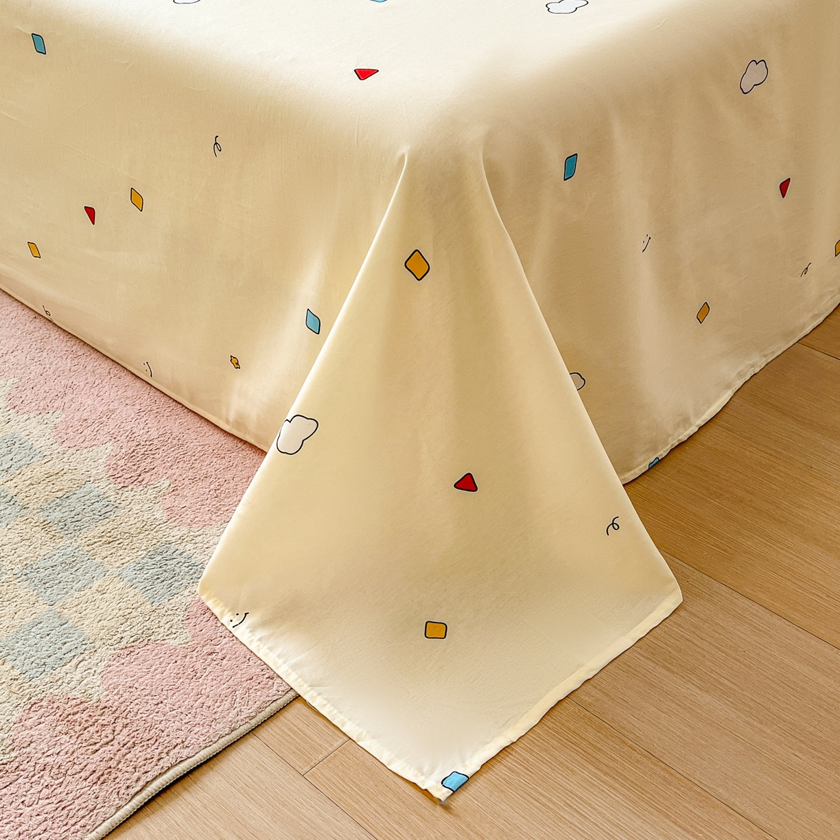 91家纺网 家纺一手货源 找家纺 浩诚 2026新款蜡笔小新正版授权全棉卡通四件套 滑板小新