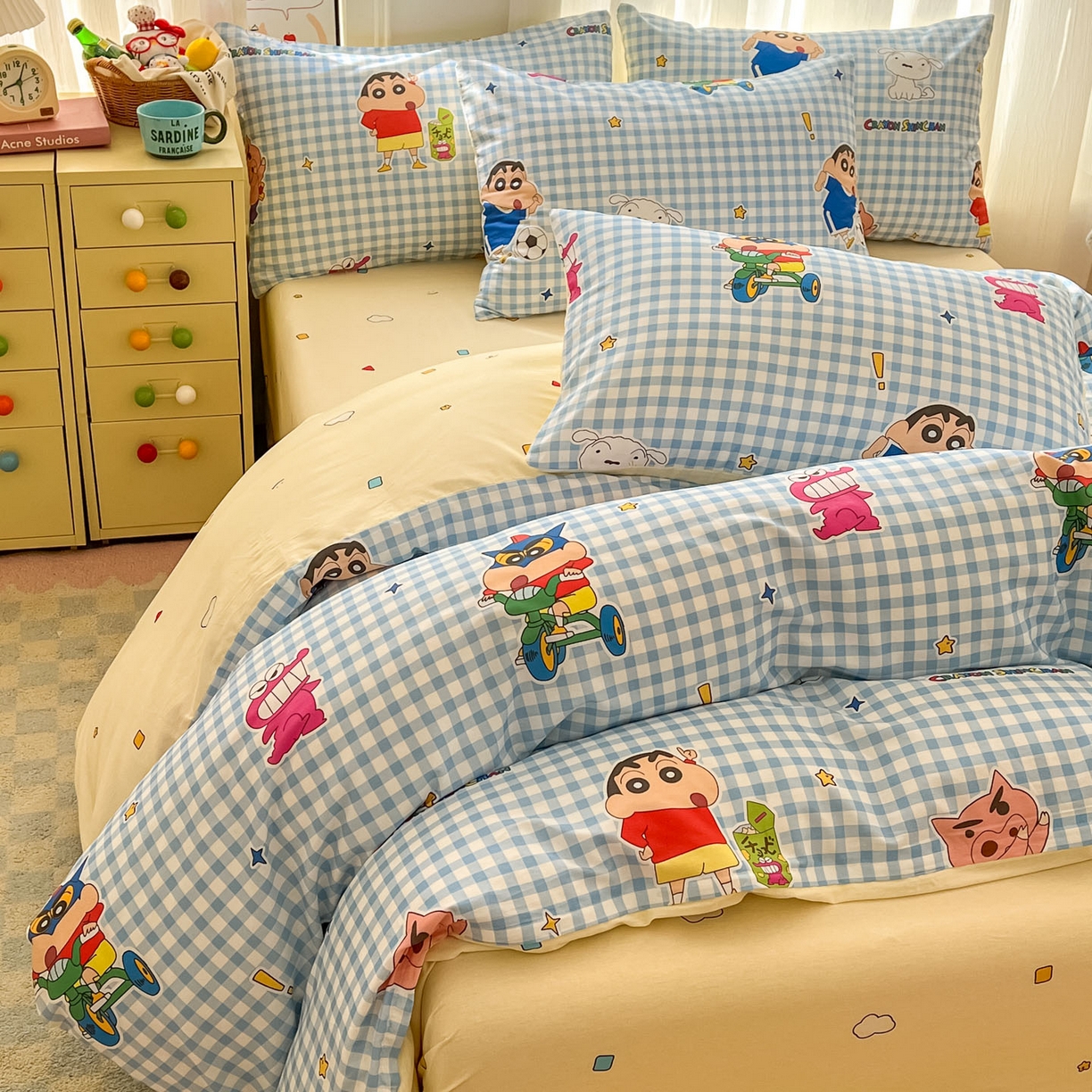 91家纺网 家纺一手货源 找家纺 浩诚 2026新款蜡笔小新正版授权全棉卡通四件套 蓝格小新