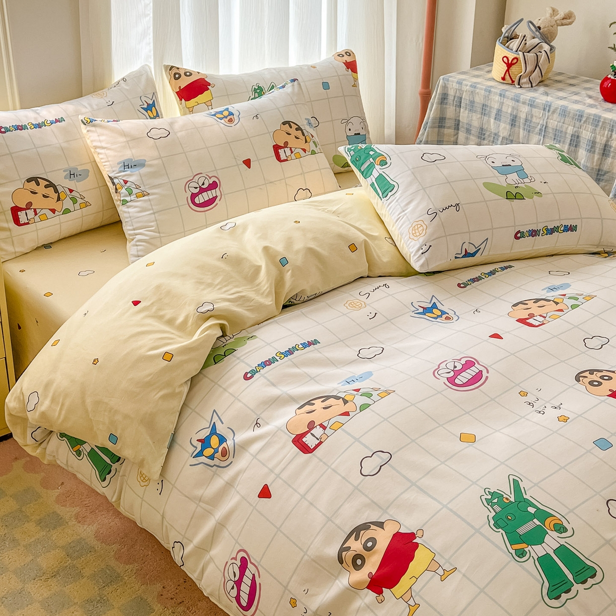 91家纺网 家纺一手货源 找家纺 浩诚 2026新款蜡笔小新正版授权全棉卡通四件套 方格小新