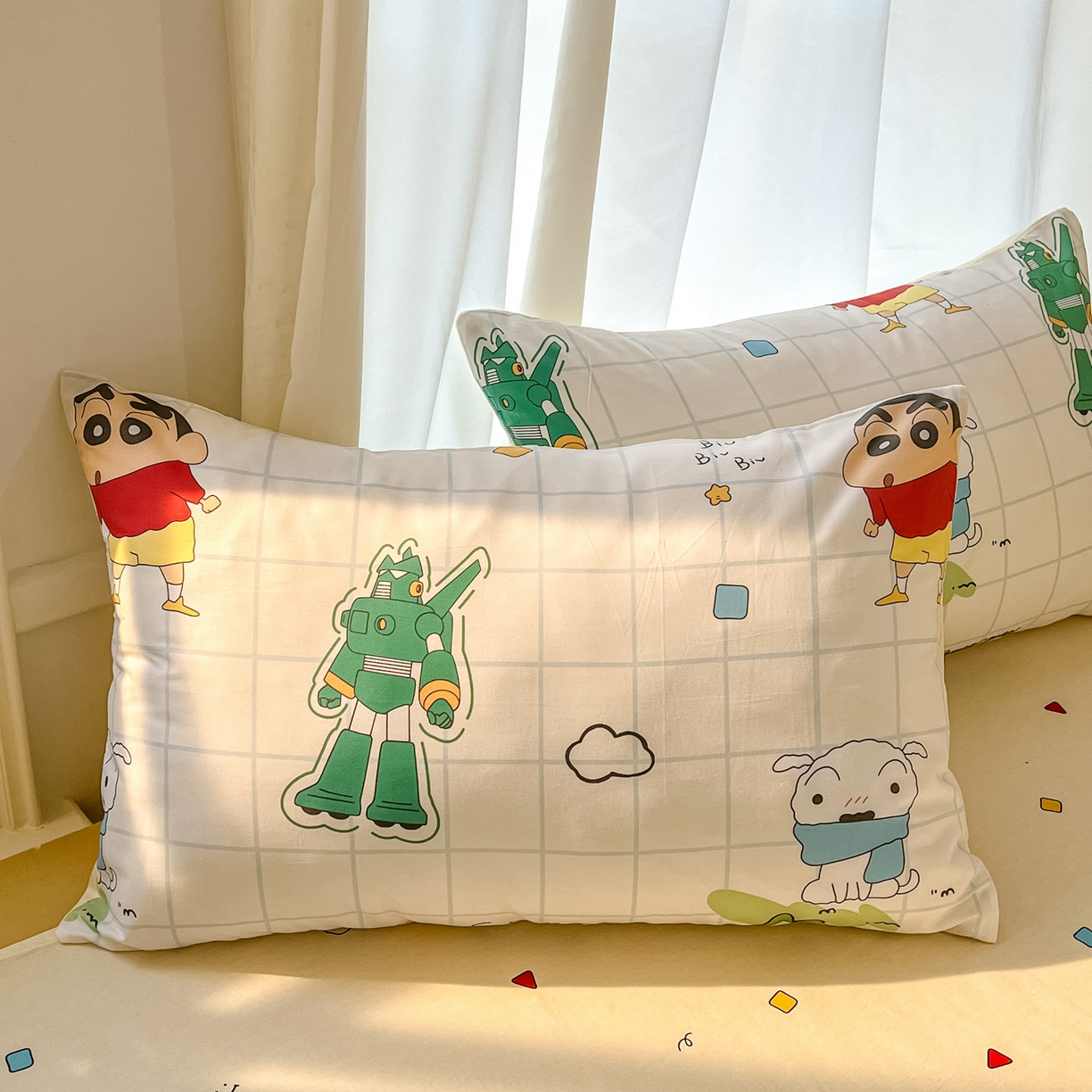 91家纺网 家纺一手货源 找家纺 浩诚 2026新款蜡笔小新正版授权全棉卡通四件套 方格小新