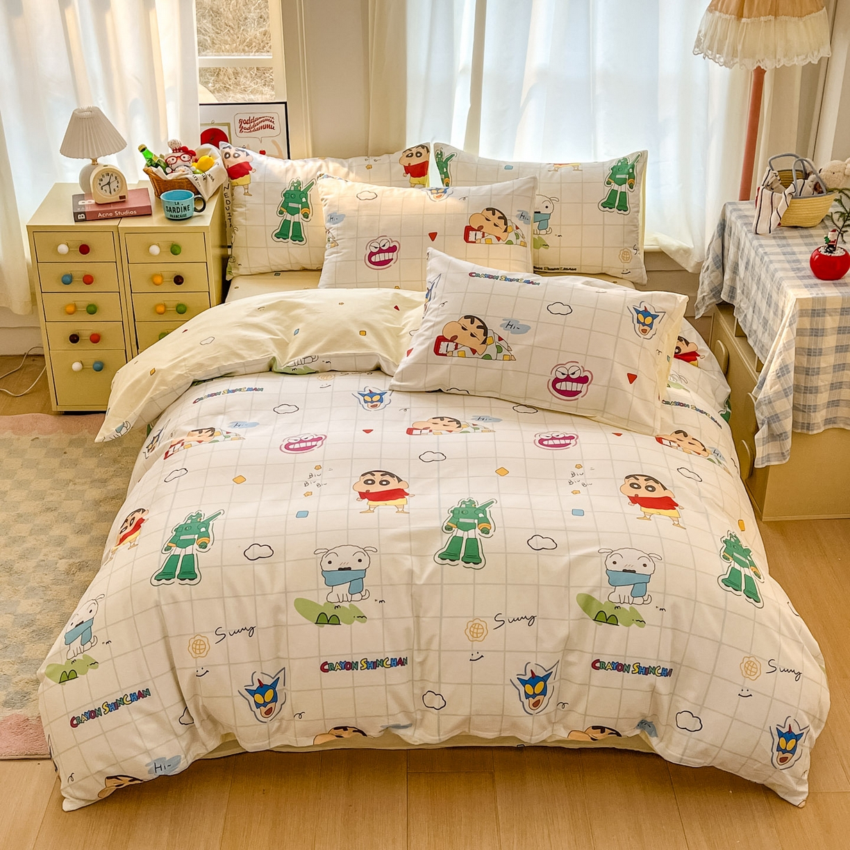 91家纺网 家纺一手货源 找家纺 浩诚 2026新款蜡笔小新正版授权全棉卡通四件套 方格小新