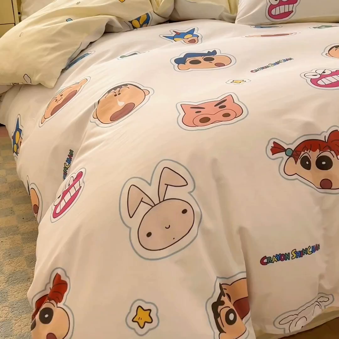 91家纺网 家纺一手货源 找家纺 浩诚 2026新款蜡笔小新正版授权全棉卡通四件套 小新乐园