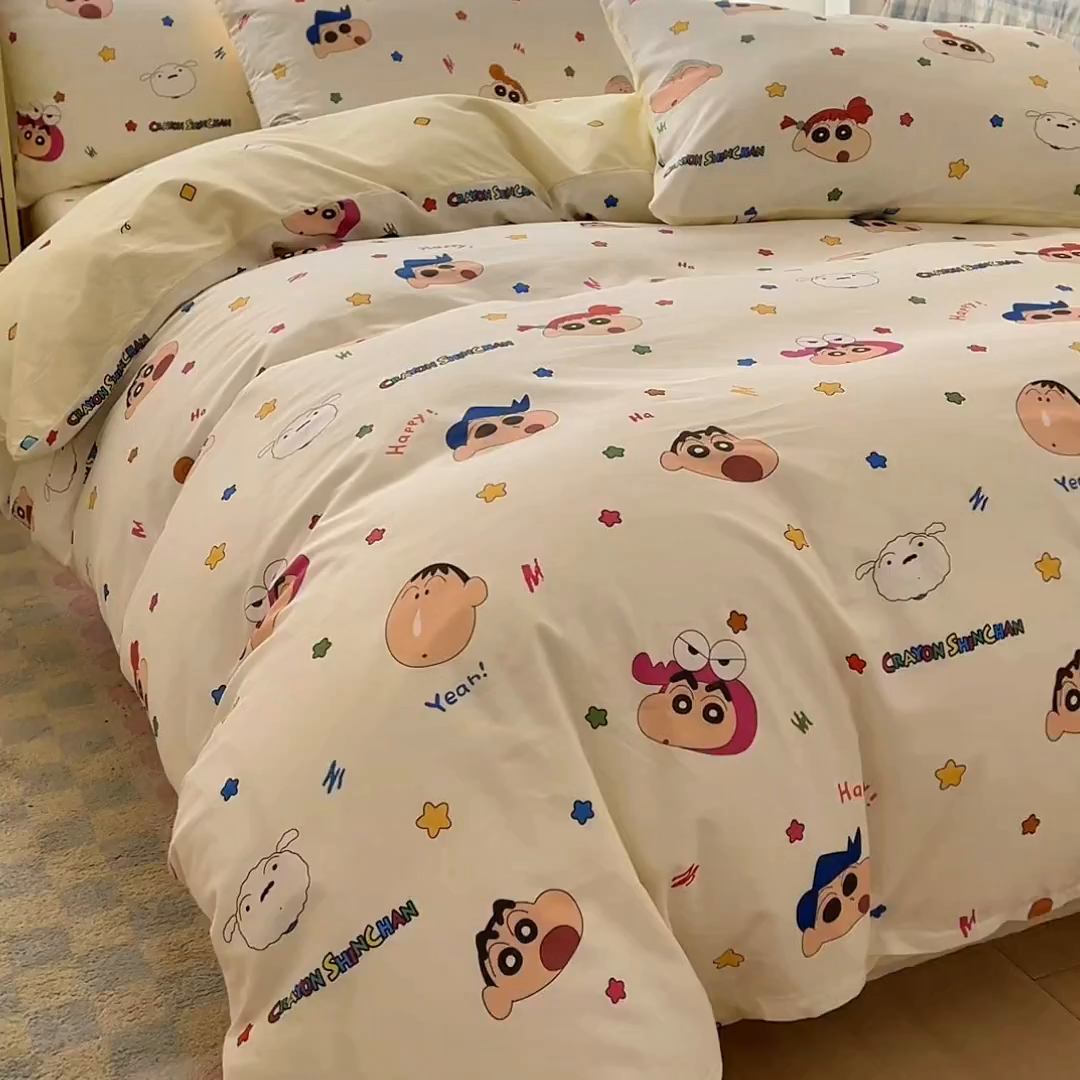 91家纺网 家纺一手货源 找家纺 浩诚 2026新款蜡笔小新正版授权全棉卡通四件套 小新伙伴