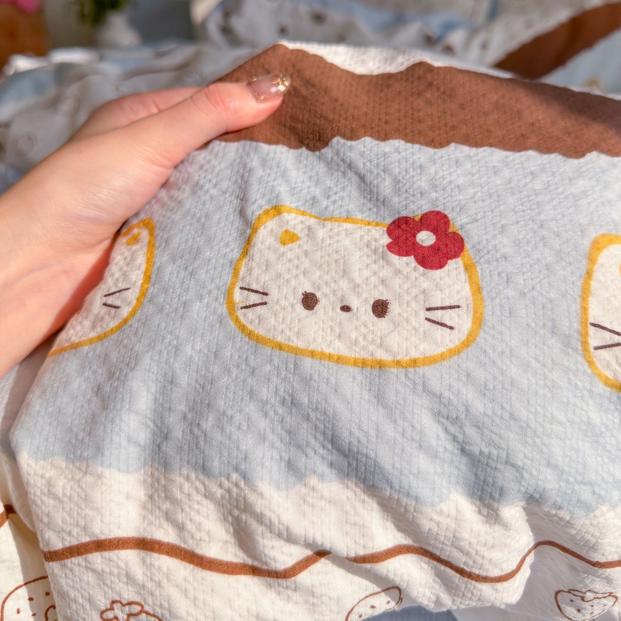 91家纺网 家纺一手货源 找家纺 优选 2026新款110g小清新高克重高品质直播热卖款A类泡芙棉双层纱四件套 韩范小猫