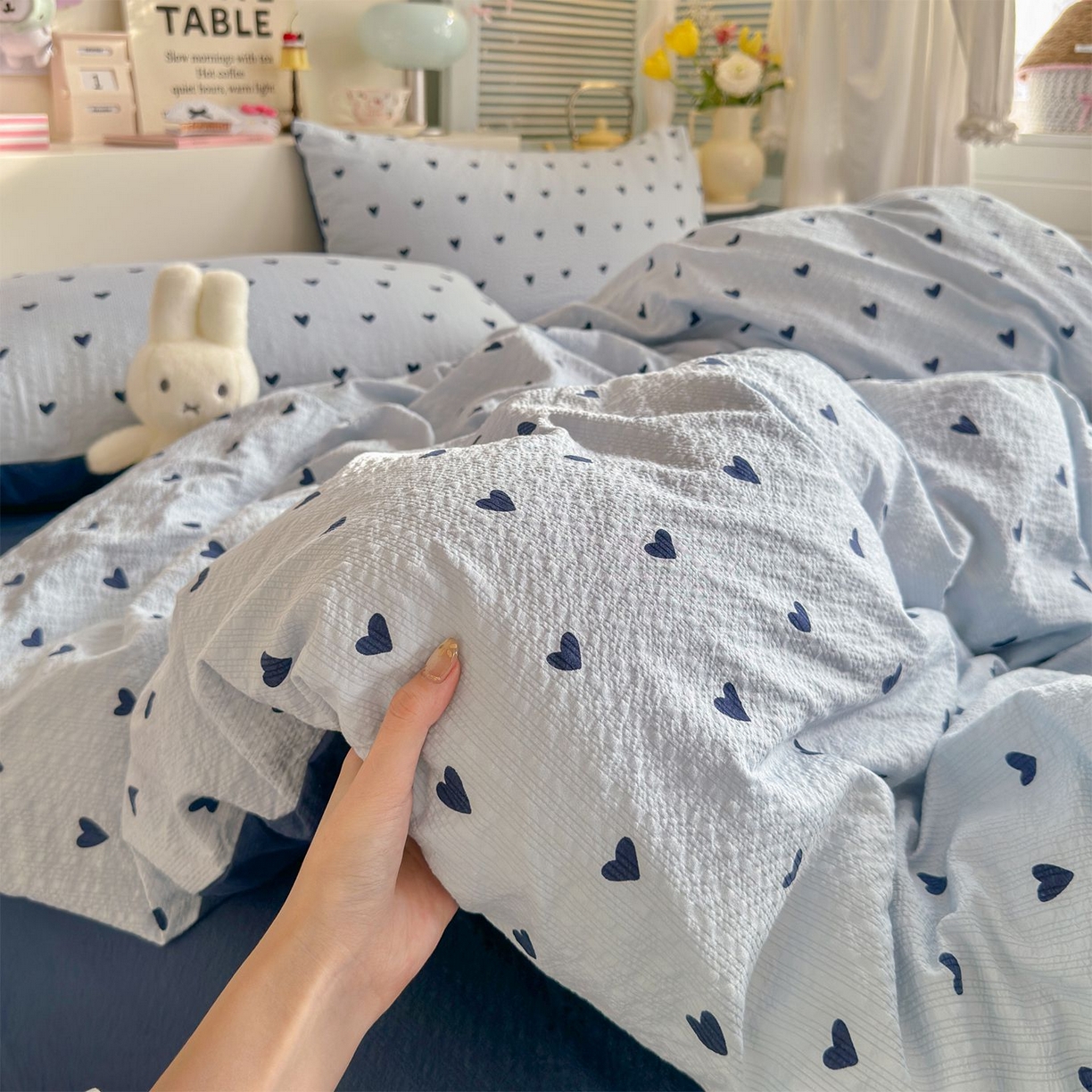 91家纺网 家纺一手货源 找家纺 优选 2026新款110g小清新高克重高品质直播热卖款A类泡芙棉双层纱四件套 蓝调心心