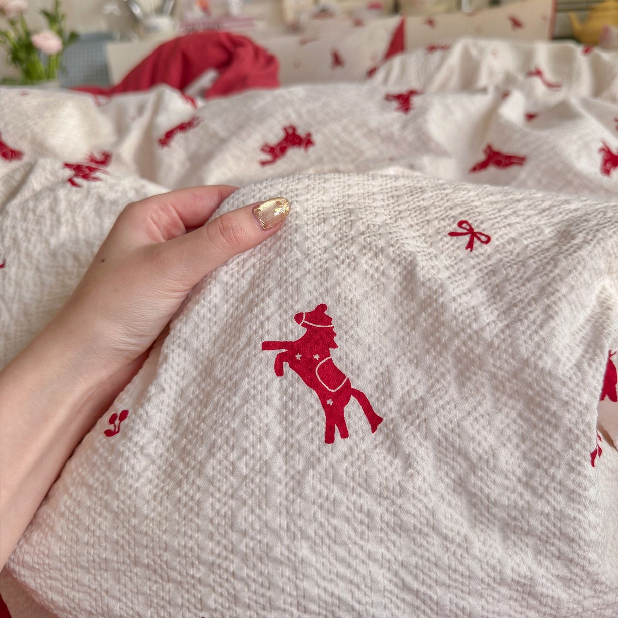 91家纺网 家纺一手货源 找家纺 优选 2026新款110g小清新高克重高品质直播热卖款A类泡芙棉双层纱四件套 马上有钱