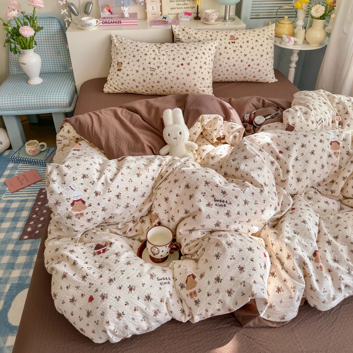 91家纺网 家纺一手货源 找家纺 优选 2026新款110g小清新高克重高品质直播热卖款A类泡芙棉双层纱四件套 兔兔后花园