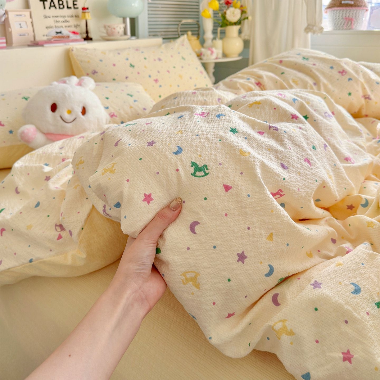 91家纺网 家纺一手货源 找家纺 优选 2026新款110g小清新高克重高品质直播热卖款A类泡芙棉双层纱四件套 绚烂星空