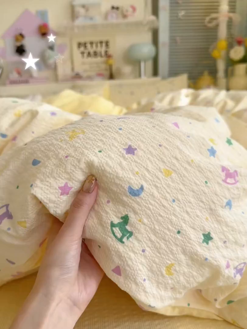 91家纺网 家纺一手货源 找家纺 优选 2026新款110g小清新高克重高品质直播热卖款A类泡芙棉双层纱四件套 绚烂星空