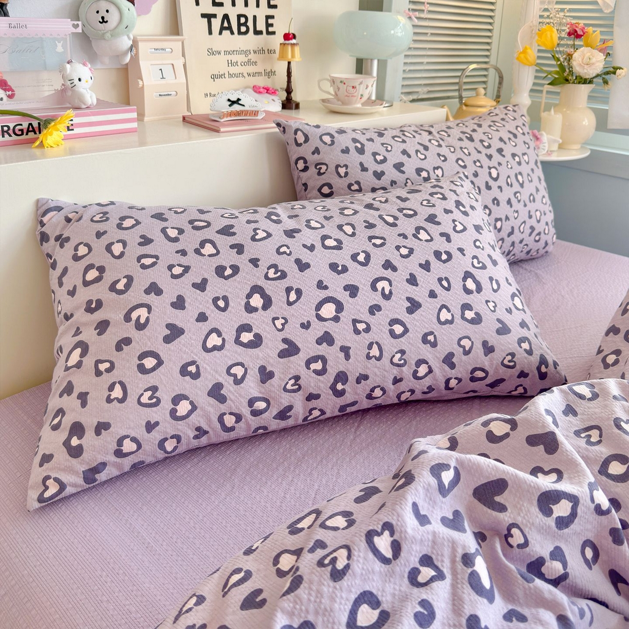 91家纺网 家纺一手货源 找家纺 优选 2026新款110g小清新高克重高品质直播热卖款A类泡芙棉双层纱四件套 紫豹纹