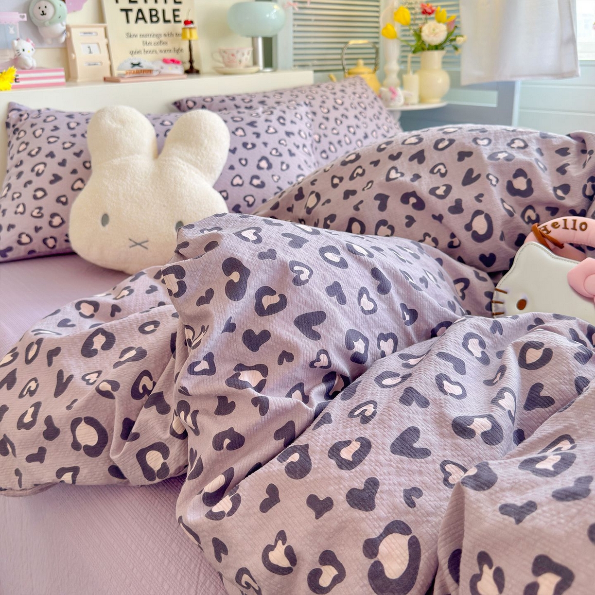 91家纺网 家纺一手货源 找家纺 优选 2026新款110g小清新高克重高品质直播热卖款A类泡芙棉双层纱四件套 紫豹纹