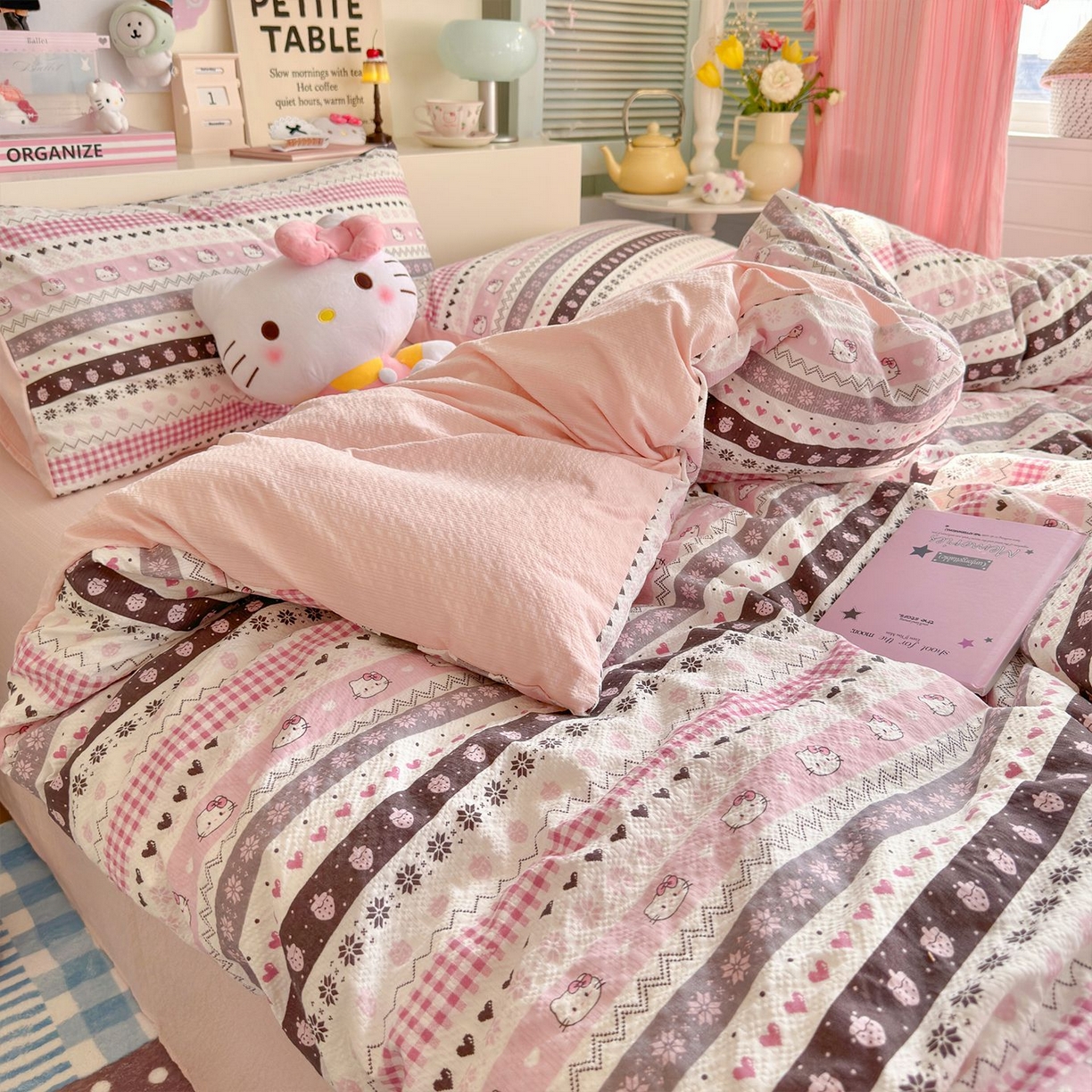 91家纺网 家纺一手货源 找家纺 优选 2026新款110g小清新高克重高品质直播热卖款A类泡芙棉双层纱四件套 kitty甜梦窝