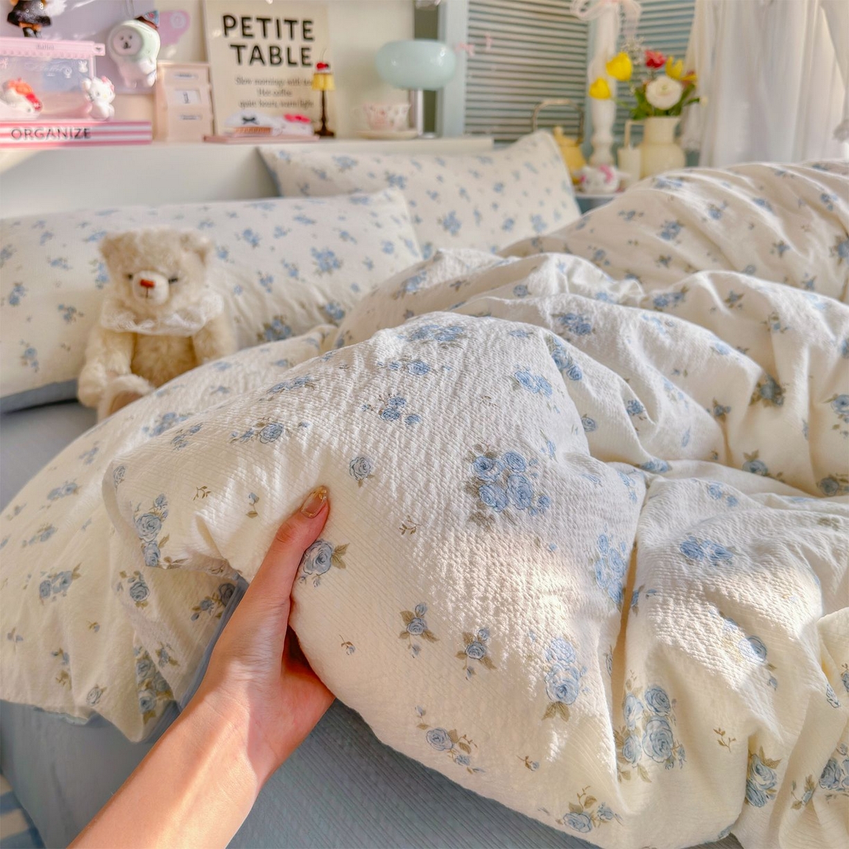 91家纺网 家纺一手货源 找家纺 优选良品 2026新款小清新110g高品质直播热卖款A类泡芙棉双层纱四件套 蓝萱