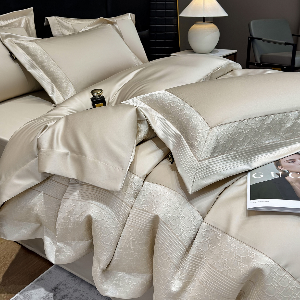 91家纺网 家纺一手货源 找家纺 莱势 2026新款100支全棉纯棉50x50s埃及长绒棉法式高精密金丝提花厚织四件套 奢境-香槟金