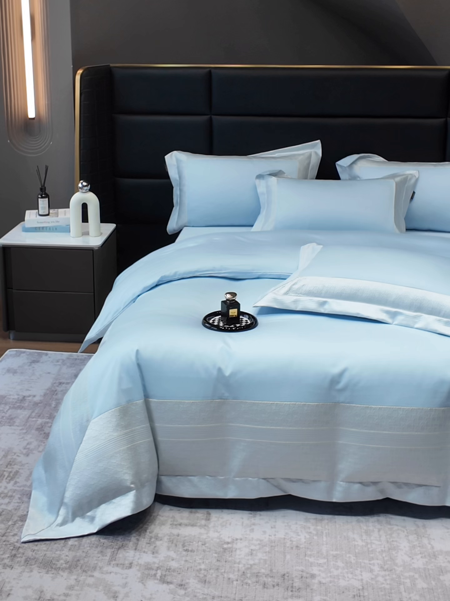 91家纺网 家纺一手货源 找家纺 莱势 2026新款100支全棉纯棉50x50s埃及长绒棉法式高精密金丝提花厚织四件套 奢境-天空蓝