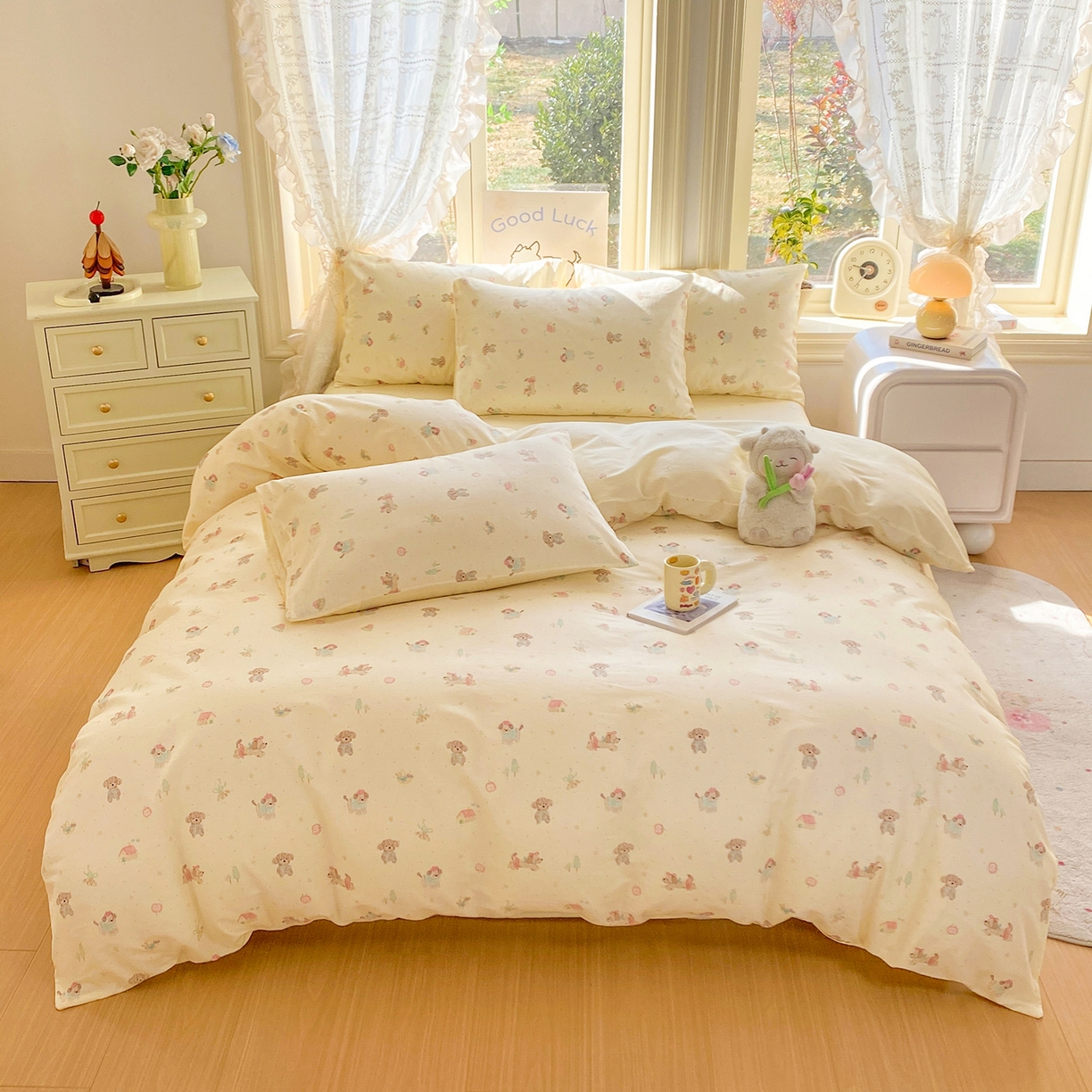 91家纺网 家纺一手货源 找家纺 黑马家居 2026新款13070全棉印花小清新卡通花卉单品被套系列 彩绘小狗