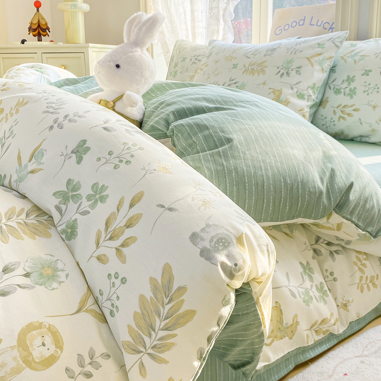 91家纺网 家纺一手货源 找家纺 黑马家居 2026新款13070全棉印花小清新卡通花卉单品被套系列 丛林乐园