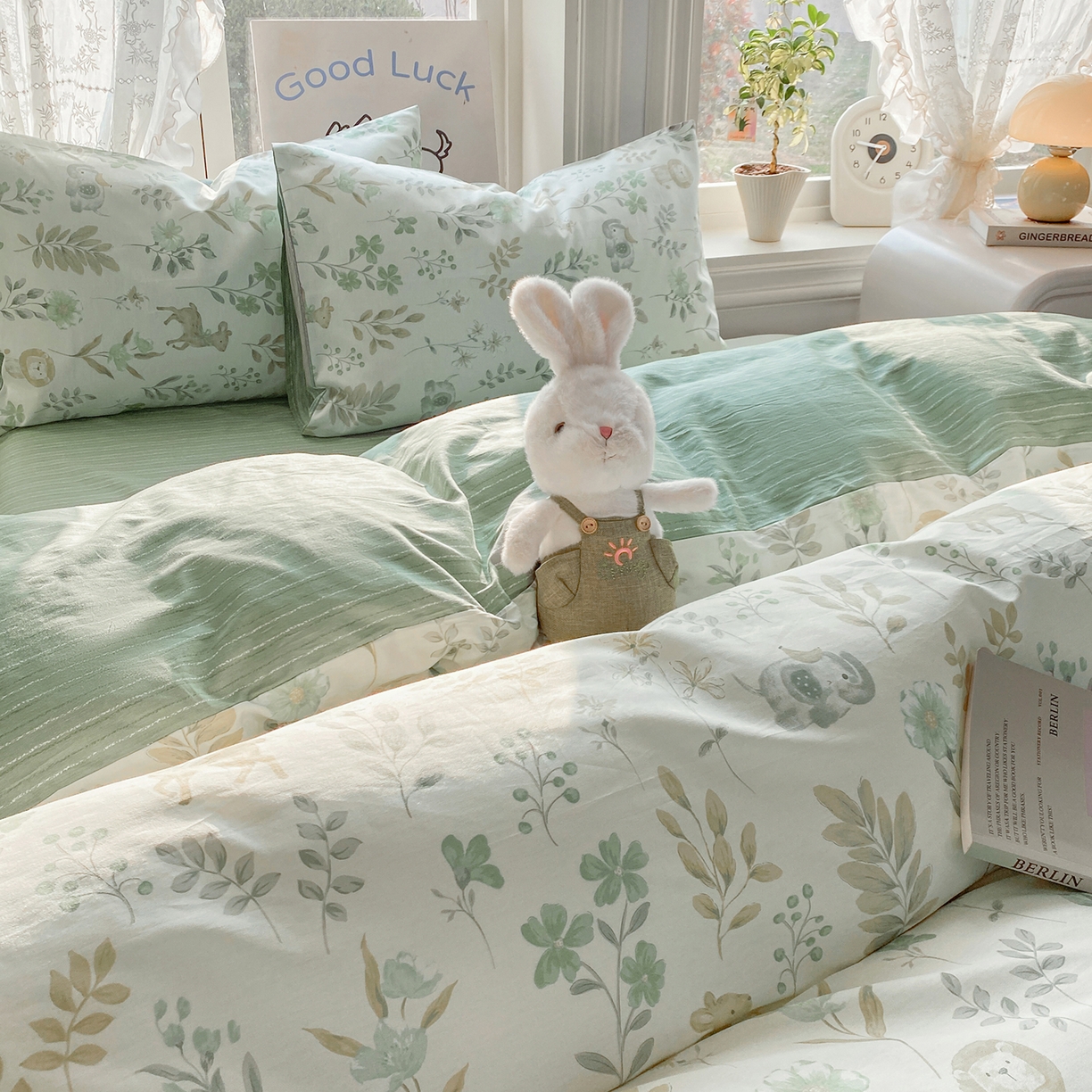 91家纺网 家纺一手货源 找家纺 黑马家居 2026新款13070全棉印花小清新卡通花卉单品被套系列 丛林乐园