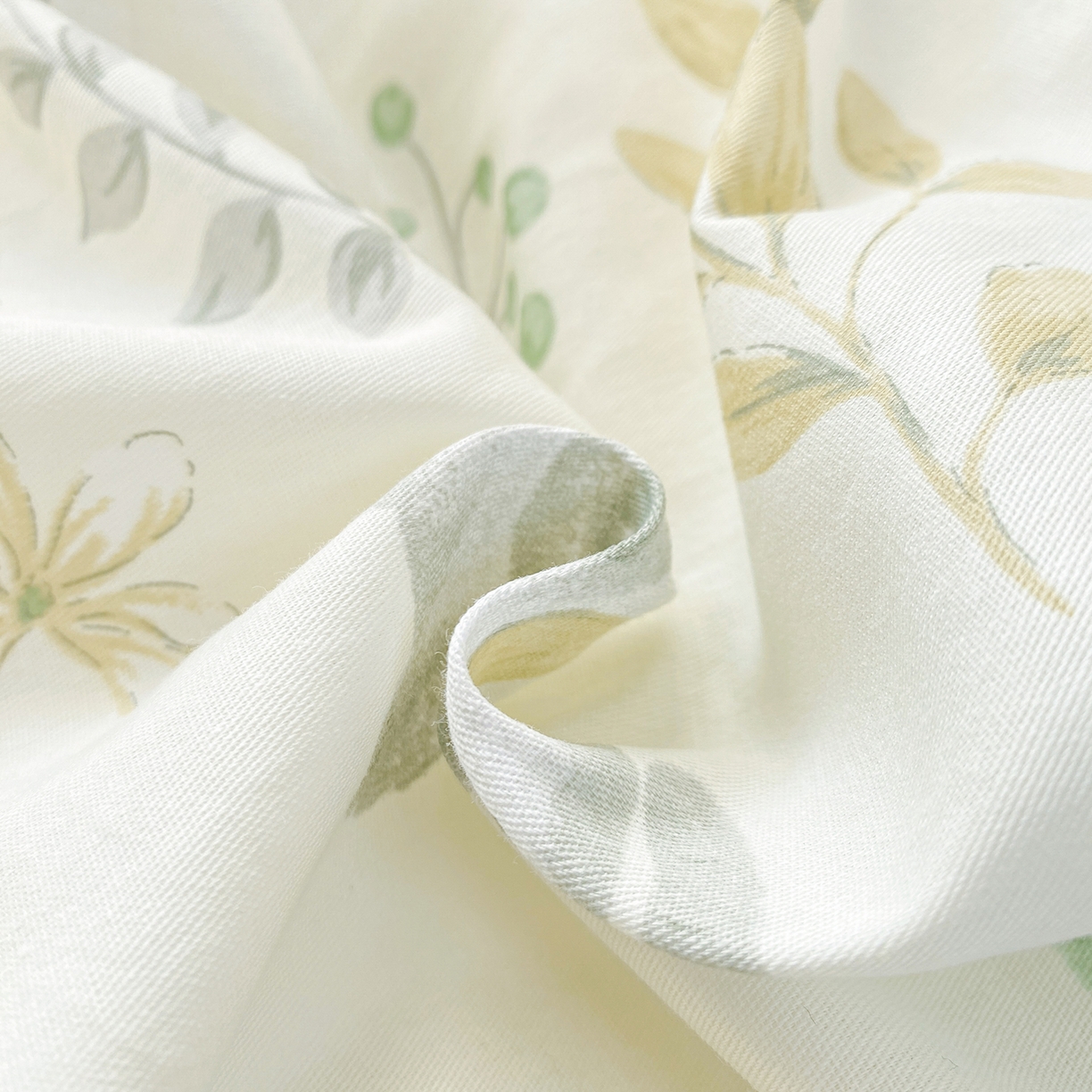 91家纺网 家纺一手货源 找家纺 黑马家居 2026新款13070全棉印花小清新卡通花卉单品被套系列 丛林乐园