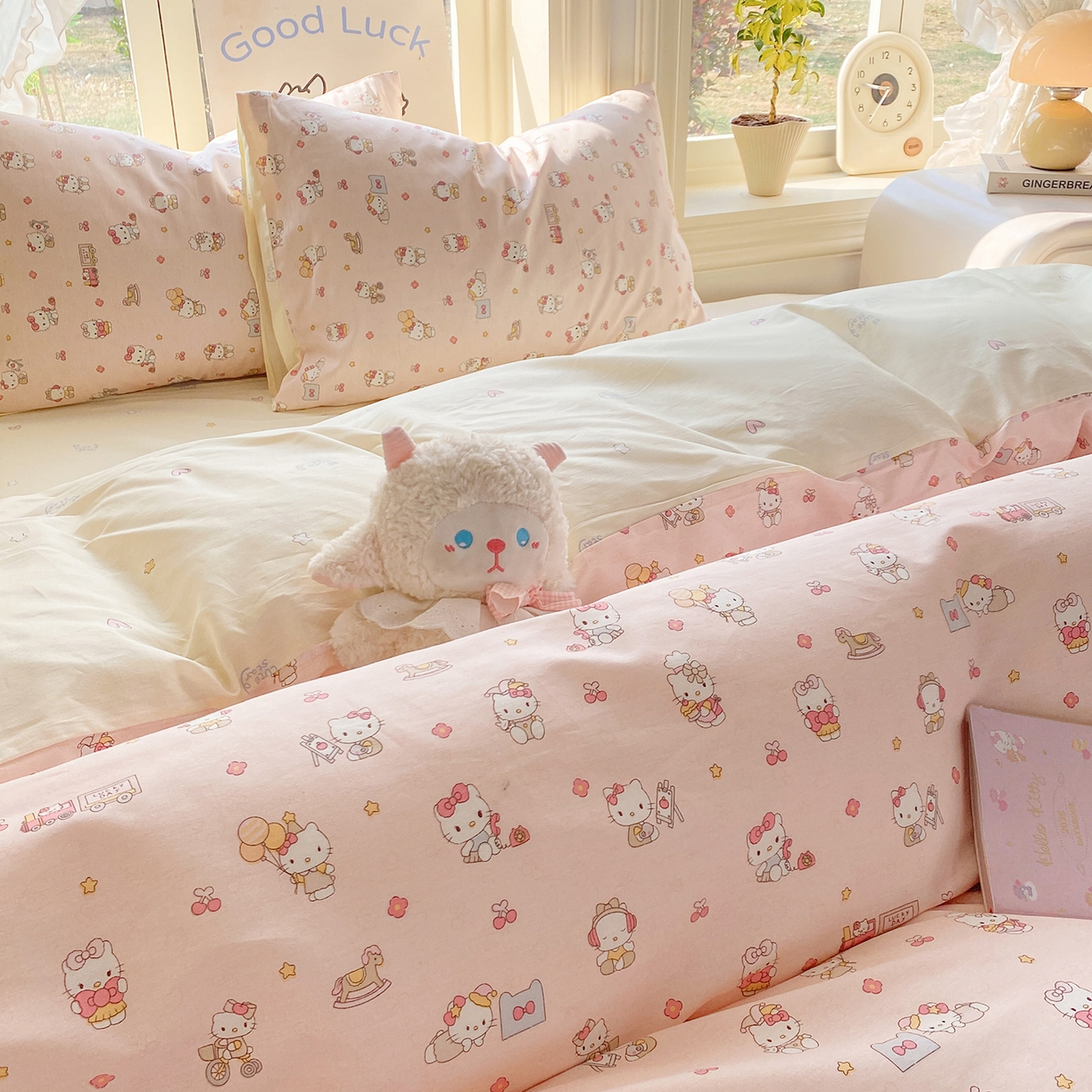 91家纺网 家纺一手货源 找家纺 黑马家居 2026新款13070全棉印花小清新卡通花卉单品被套系列 凯蒂公主