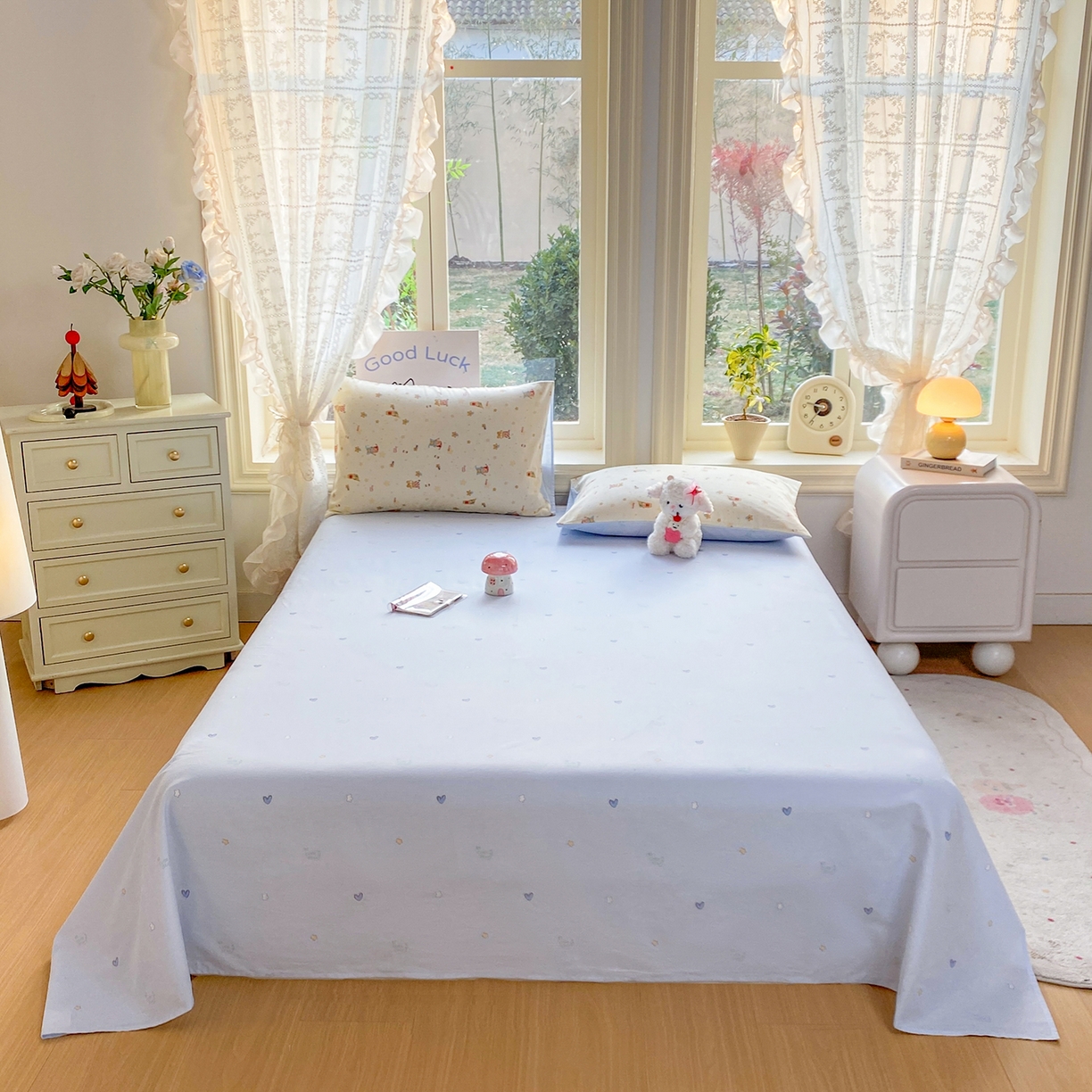 91家纺网 家纺一手货源 找家纺 黑马家居 2026新款13070全棉印花小清新卡通花卉单品被套系列 魔法星星人