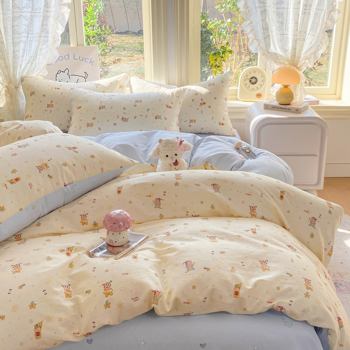 91家纺网 家纺一手货源 找家纺 黑马家居 2026新款13070全棉印花小清新卡通花卉单品被套系列 魔法星星人