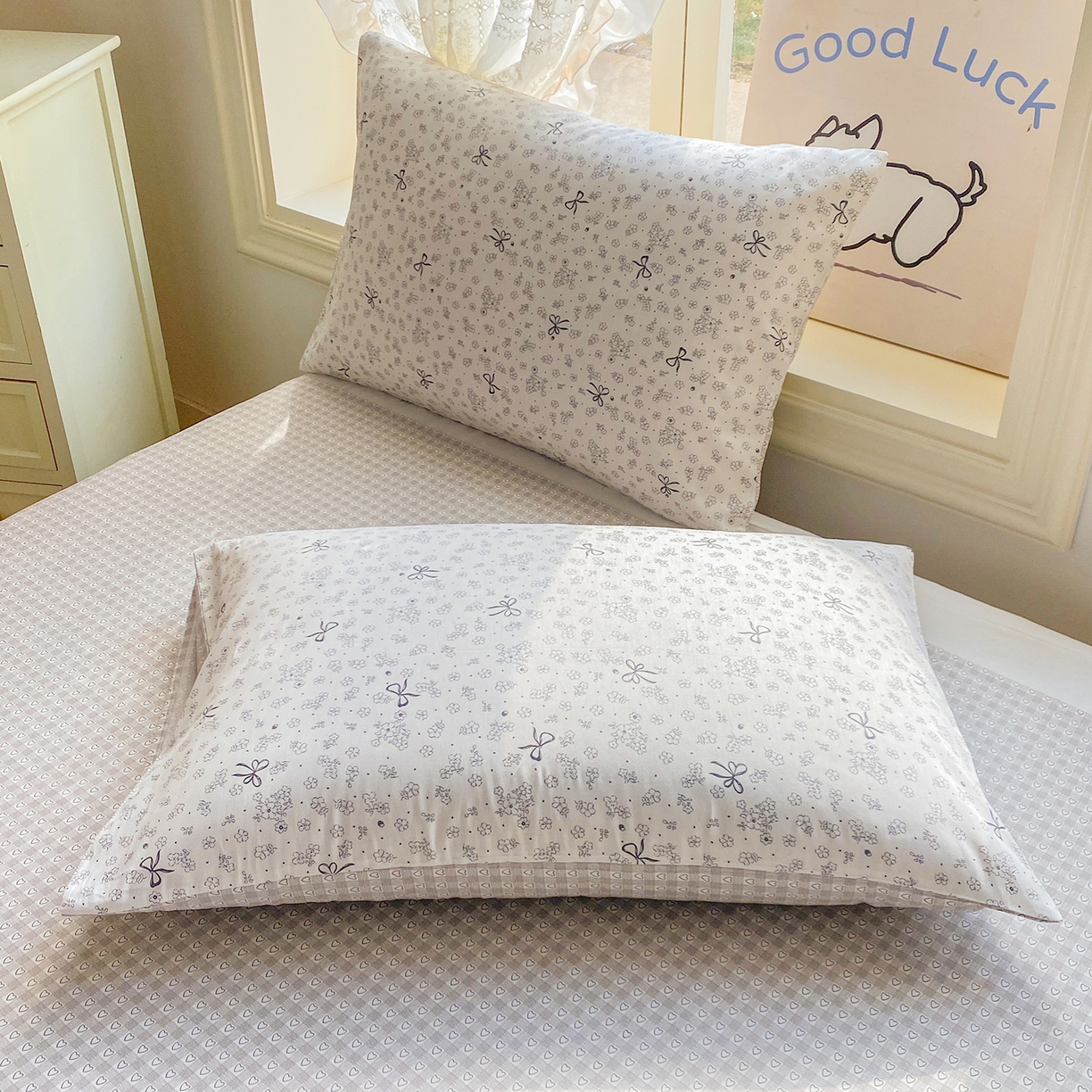 91家纺网 家纺一手货源 找家纺 黑马家居 2026新款13070全棉印花小清新卡通花卉单品被套系列 墨蝶