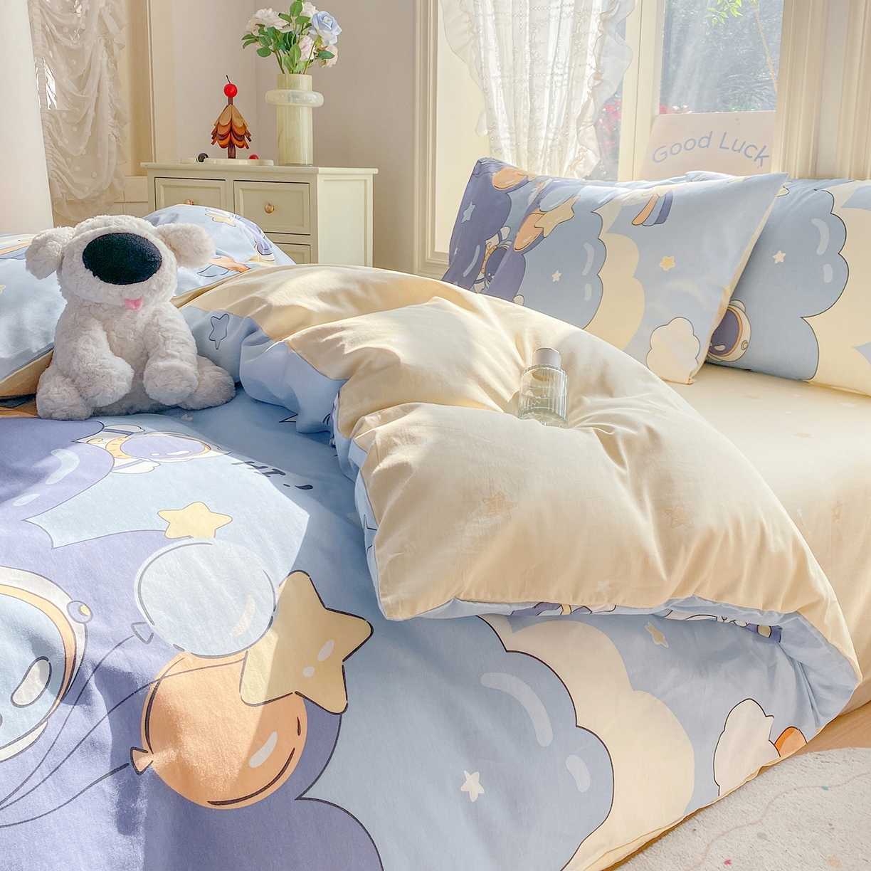 91家纺网 家纺一手货源 找家纺 黑马家居 2026新款13070全棉印花小清新卡通花卉单品被套系列 宇航员