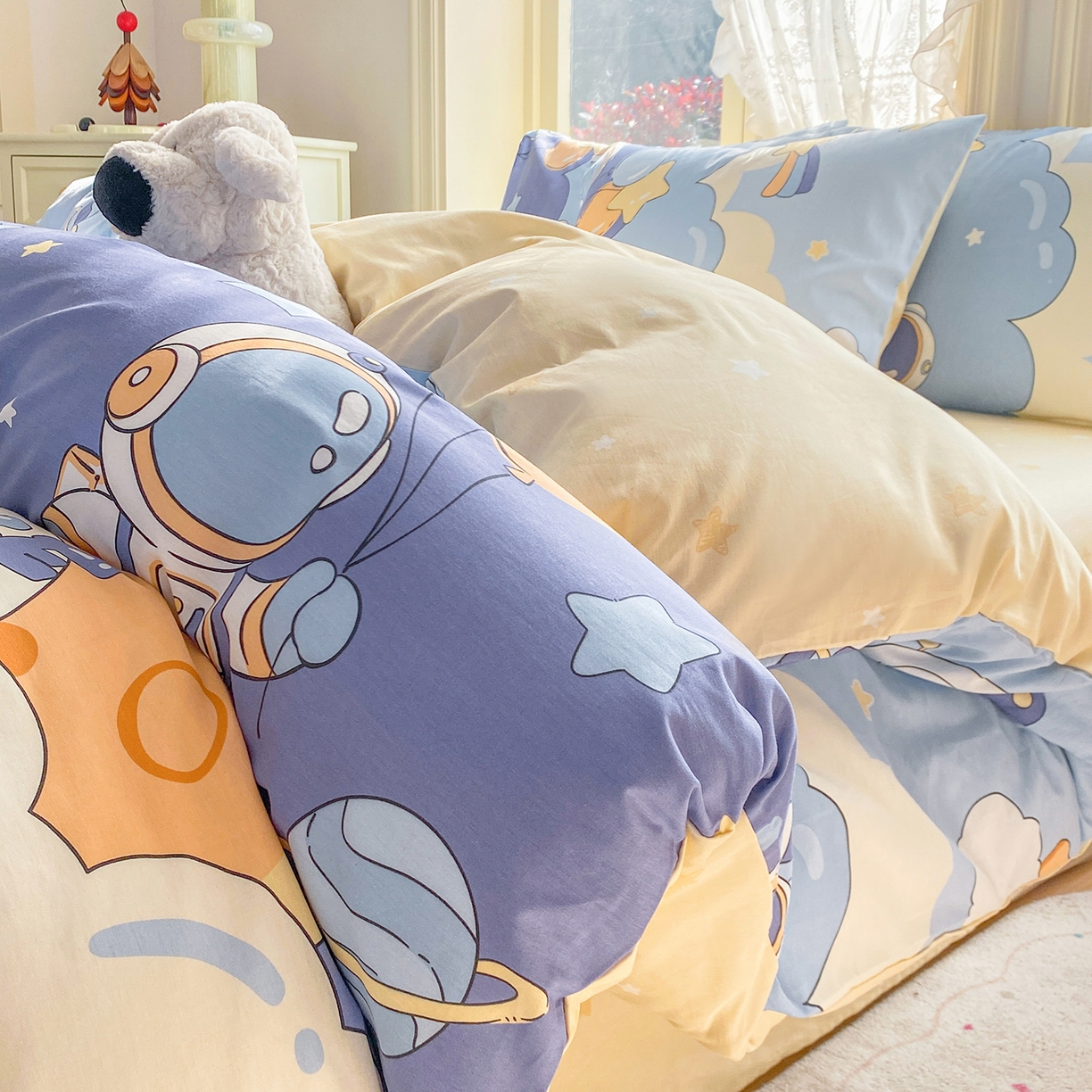 91家纺网 家纺一手货源 找家纺 黑马家居 2026新款13070全棉印花小清新卡通花卉单品被套系列 宇航员