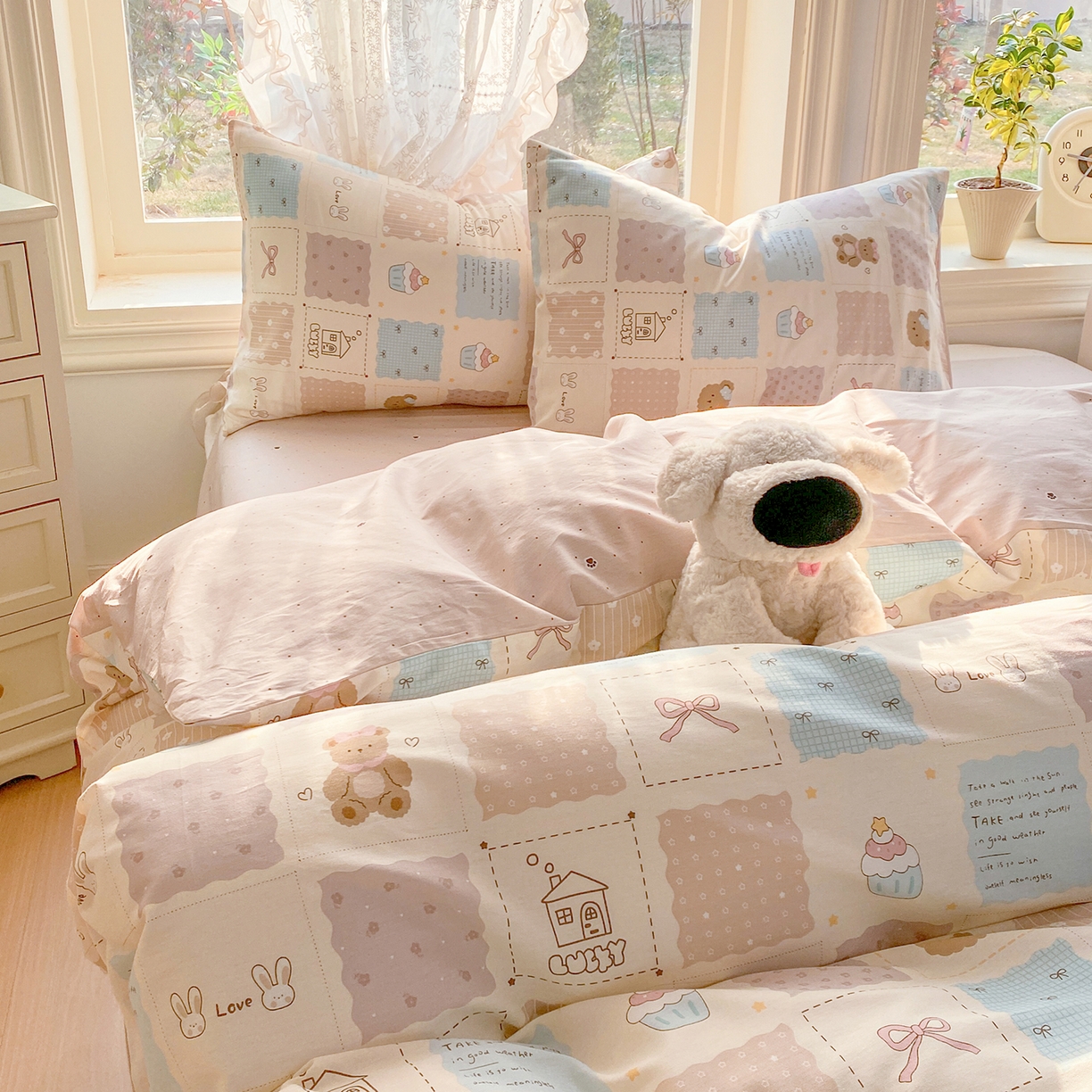 91家纺网 家纺一手货源 找家纺 （总）黑马家居 2026新款13070全棉印花小清新卡通花卉四件套系列