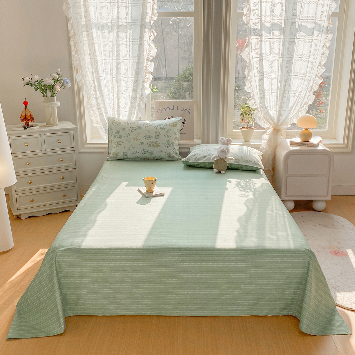 91家纺网 家纺一手货源 找家纺 黑马家居 2026新款13070全棉印花小清新卡通花卉四件套系列 丛林乐园