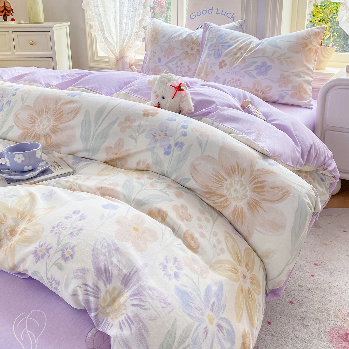 91家纺网 家纺一手货源 找家纺 黑马家居 2026新款13070全棉印花小清新卡通花卉四件套系列 堇紫盈香